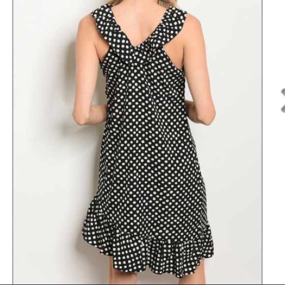 Black & white polka dot dress w/ruffle detail - Picture 4 of 7